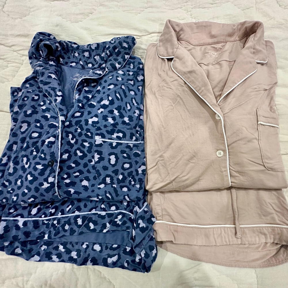 Women's pajamas short sets - 2
